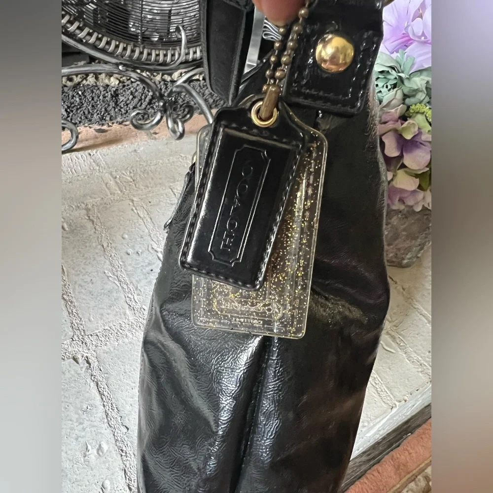 Coach chic black